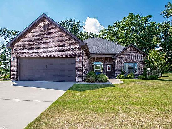 1st image of 4015 Lantern Hill Dr