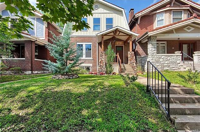 1st image of 21 Lawn Pl