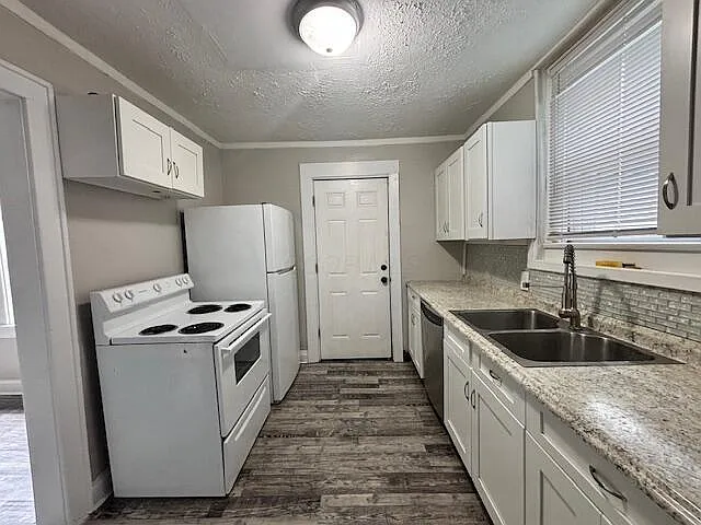 427 S Ogden Ave #427 — Photo 5