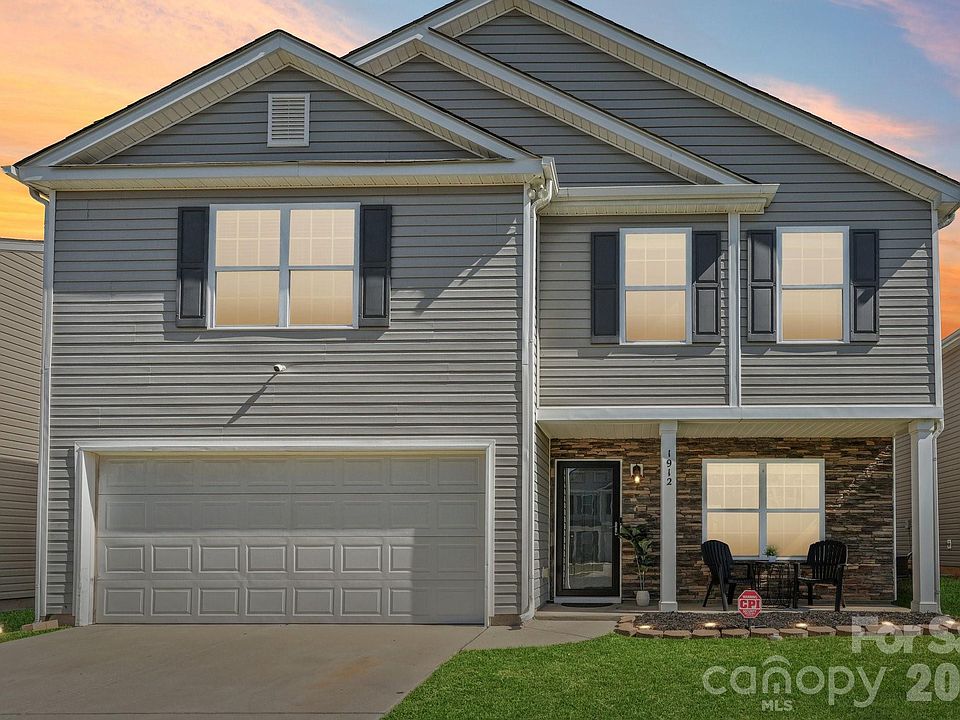 1st image of 1912 Eastway Dr