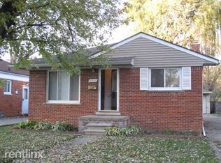 29650 Oakwood St, Inkster, MI 48141