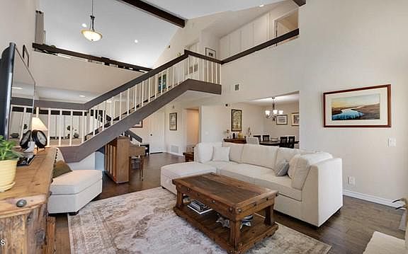 4th image of 305 Pebble Beach Dr