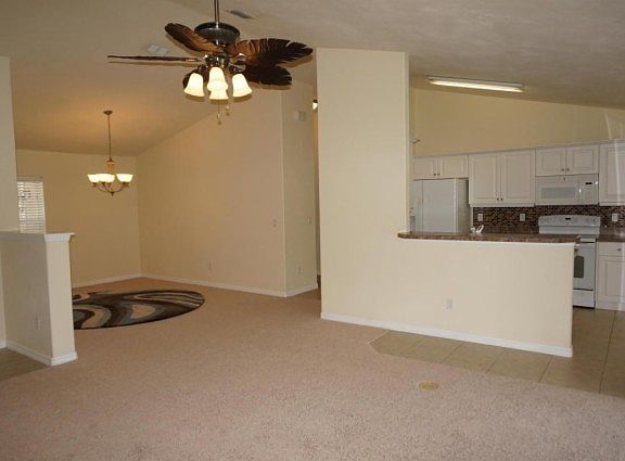 3rd image of 3652 Pini Ave
