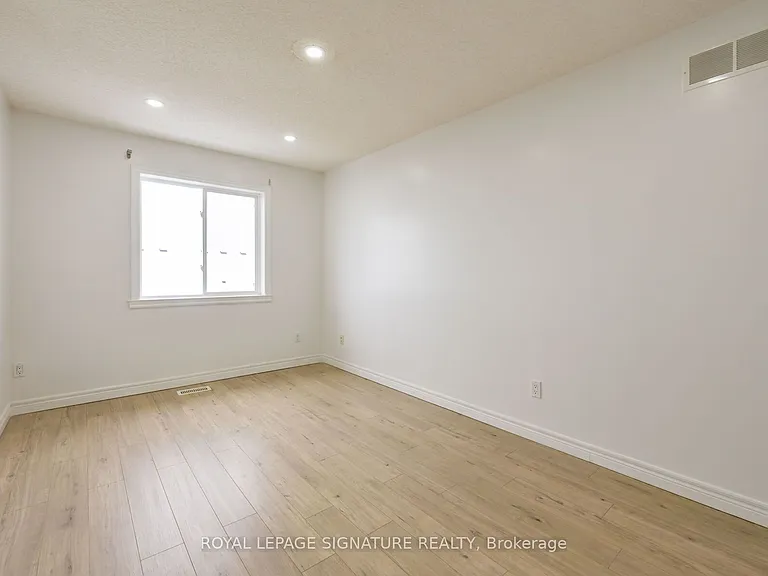 96 Highgate Dr #UPPER LEVEL A — Photo 39