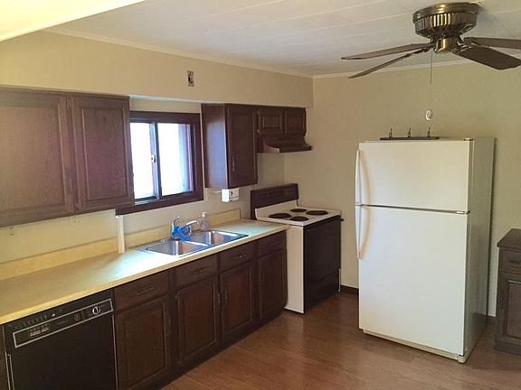 5th image of 256 N 113th St