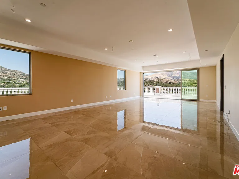11631 Poema Pl — Photo 18