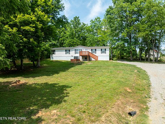 4th image of 4533 Wildwood Rd