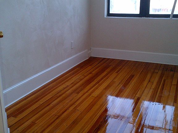 5th image of 231 Main St APT 26