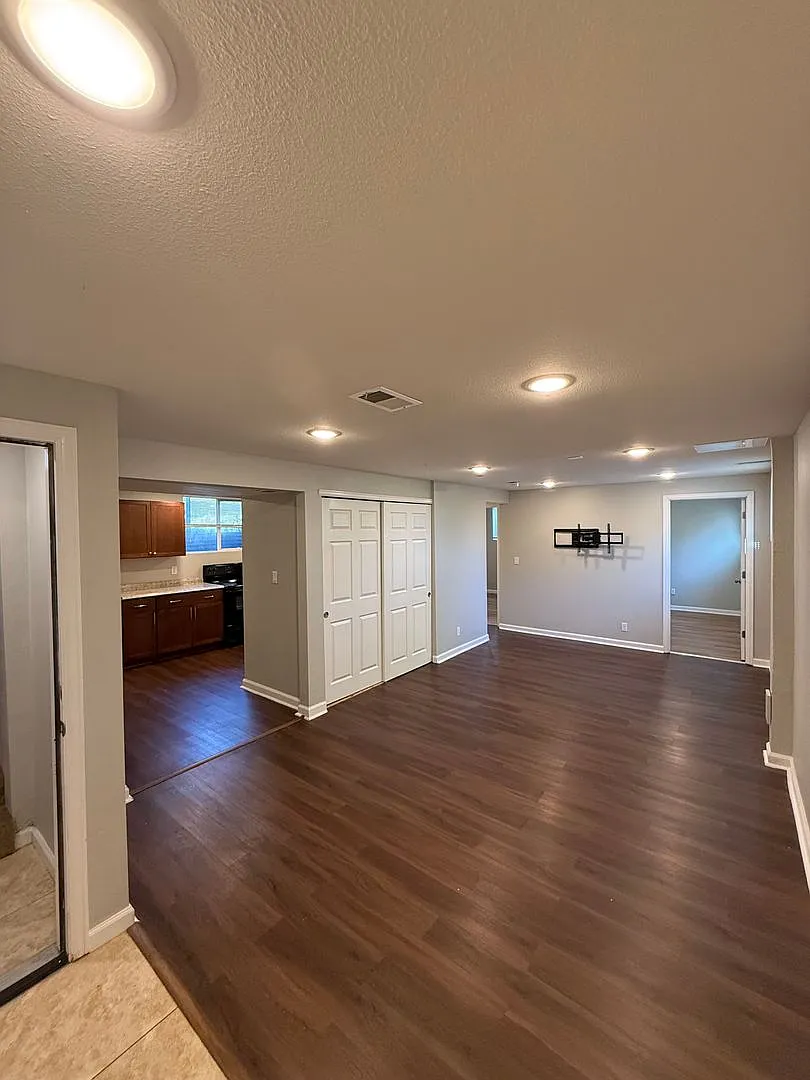 4140 W Ellsworth — Photo 4