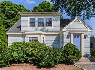 16 Shaw St, Rumford, RI 02916