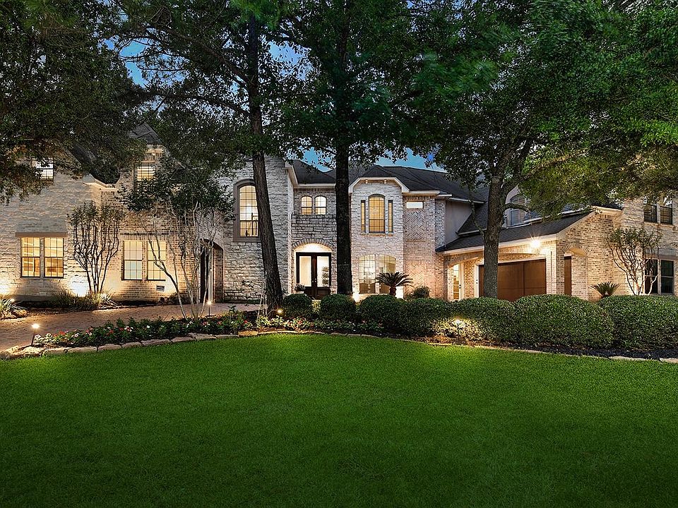 1st image of 19 Hunnewell Way