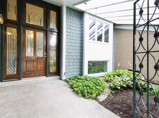 115 Briarwood Loop, Oak Brook, IL