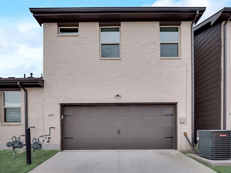 1317 Pebblebrook Dr — Photo 34