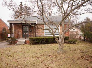 13352 Lasalle Blvd, Huntington Woods, MI 48070