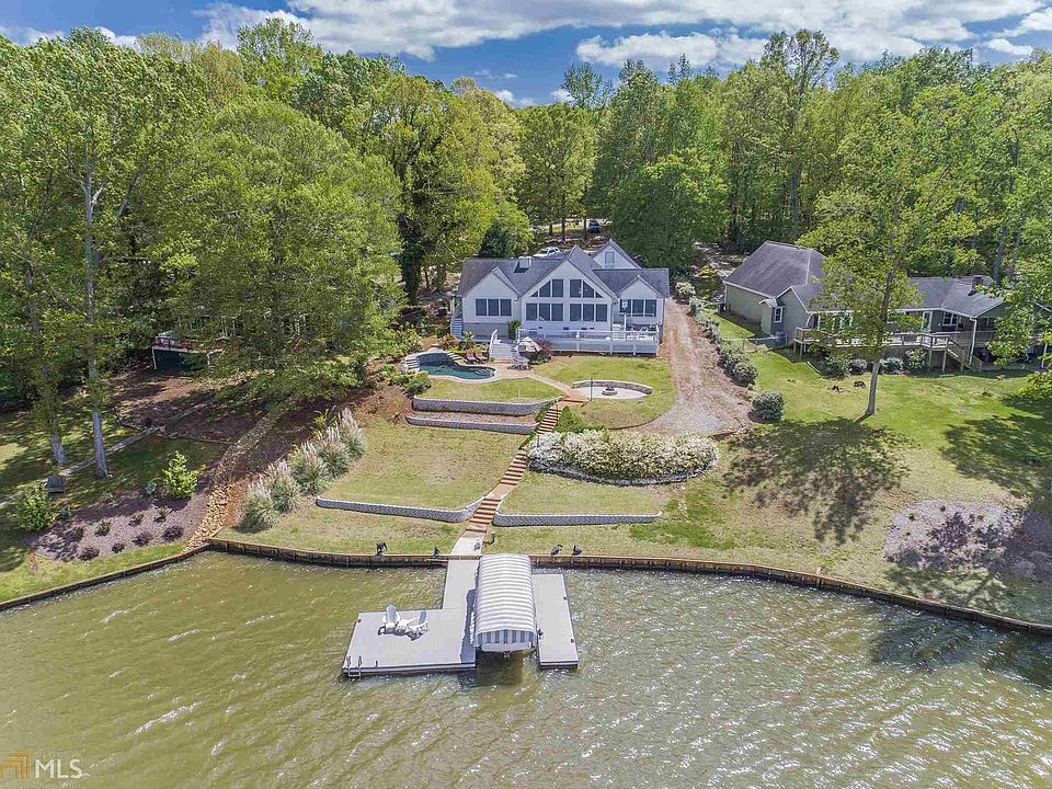 1st image of 123 Ardennes Dr
