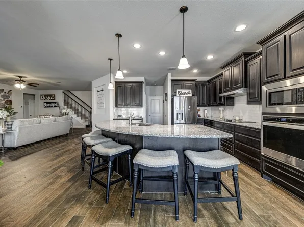 1419 Radecke Rd, Krum, TX 76249