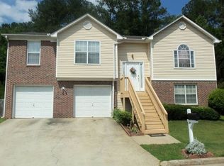 825 Stonebridge Cres, Lithonia, GA 30058