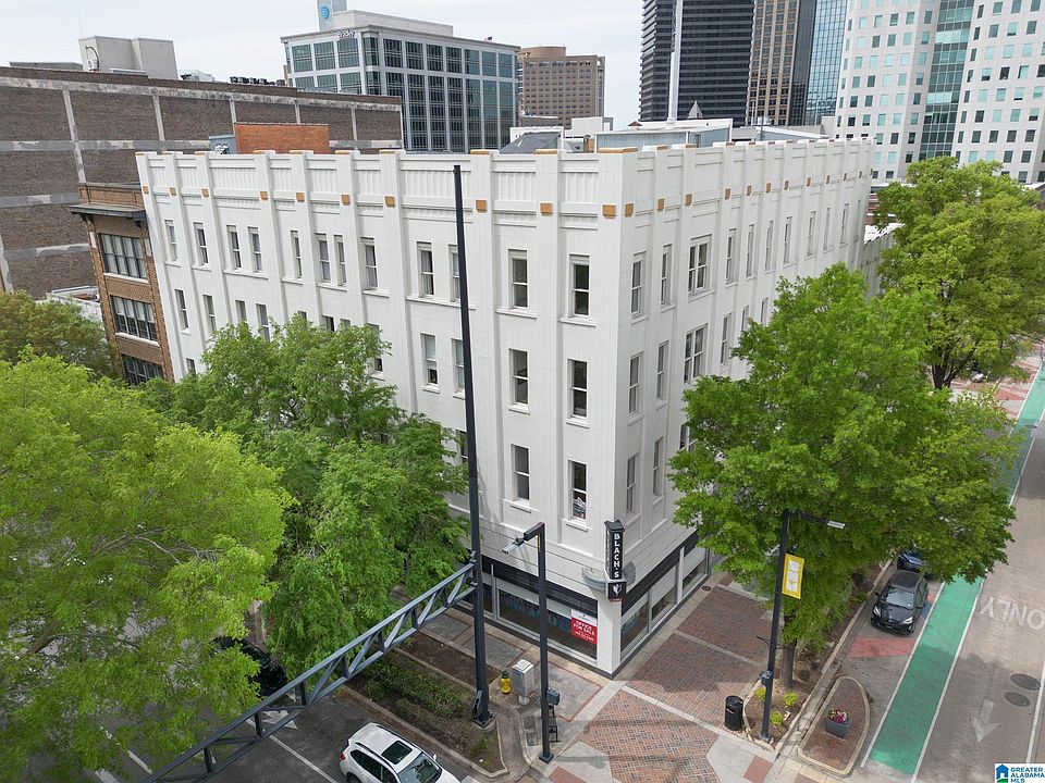 1st image of 300 20th St N #204
