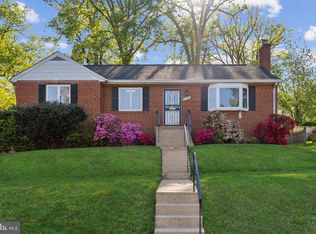 2430 N Rockingham St, Arlington, VA 22207