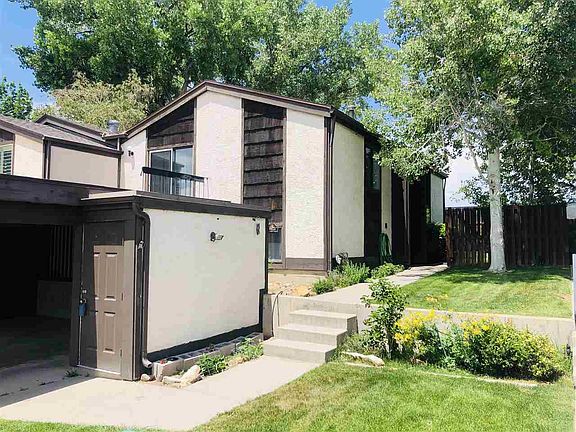 2nd image of 1044 Lakeside Dr