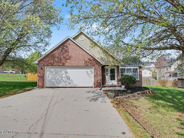 525 Parkstone Ln, Knoxville, TN 37924