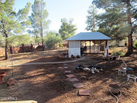 3rd image of 3720 Saint Andrews Dr