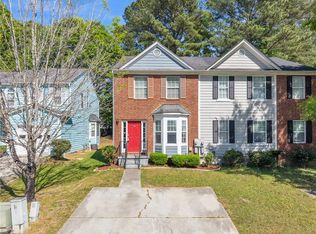 5910 Hampton Ct, Atlanta, GA 30349