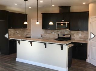 1354 Steven Ct, Madera, CA 93637