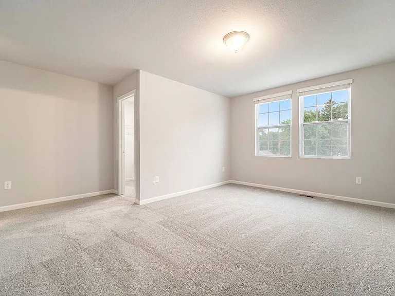 586 Orchard Ave — Photo 13