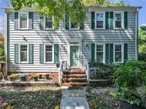 12911 Fitzhugh Dr, Newport News, VA 23602