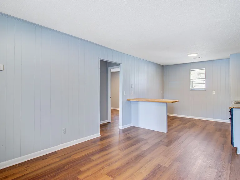 Marilyn Apartments — Photo 3