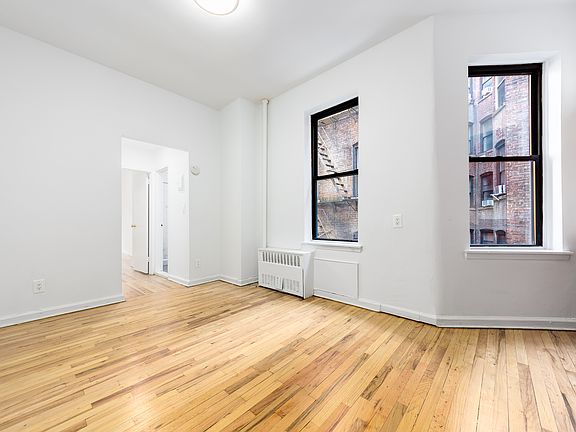 3rd image of 203 W 91st St APT 1B