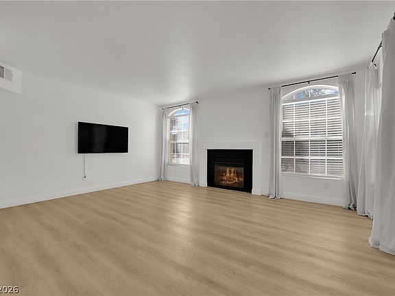 4th image of 7620 Bauble Ave