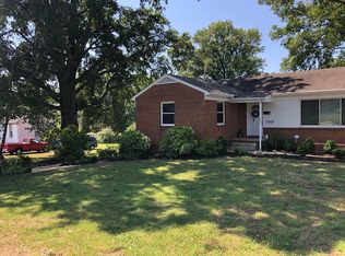 2609 Beacon Hill Rd, Alexandria, VA 22306