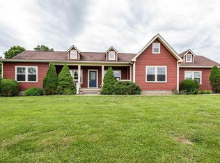 160 Knotting Hill Dr, Springville, IN 47462