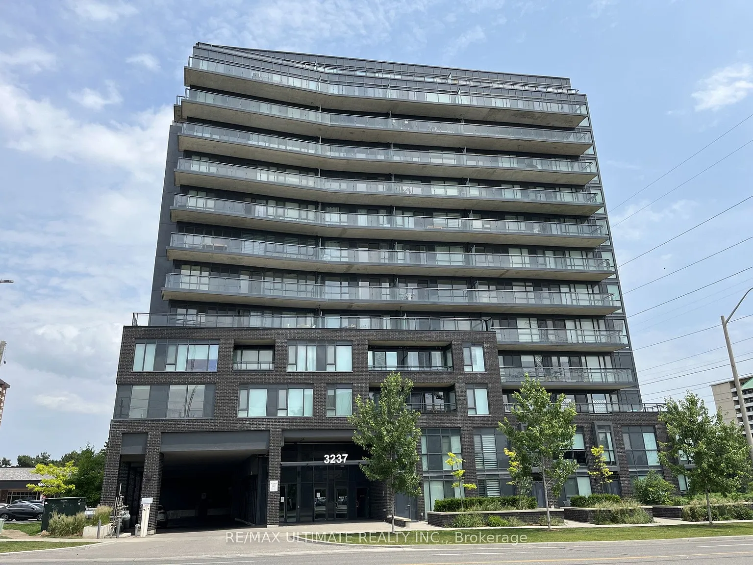 2 bed, $3,400 — Photo 2