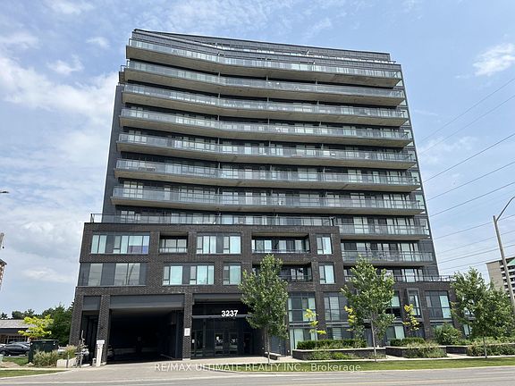 2nd image of 3237 Bayview Ave #1211