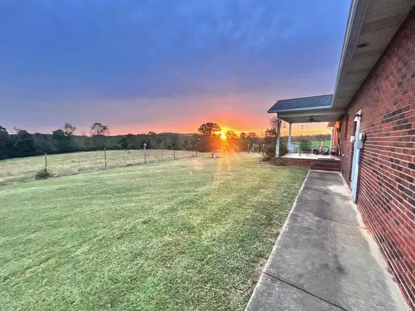 583 Damascus Church Rd, Statesville, NC 28625