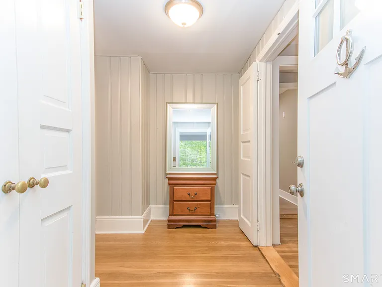 211 New Canaan Rd — Photo 31
