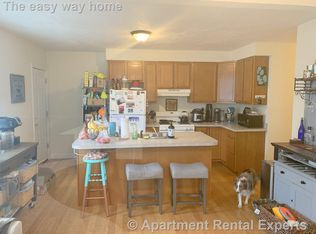 385 Columbia St #1G, Cambridge, MA 02141