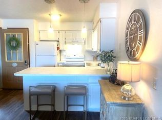22 Wrenwood Cir #2A, Lake Ozark, MO 65049