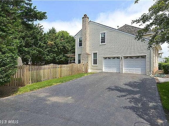 3rd image of 4290 Galesbury Ln