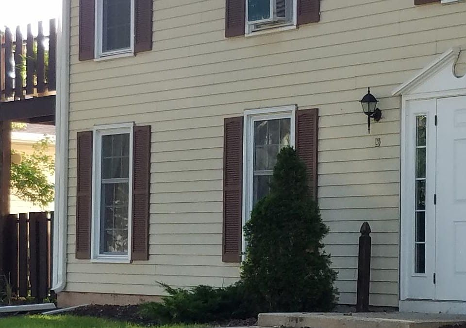 Ground level unit with enclosed patio