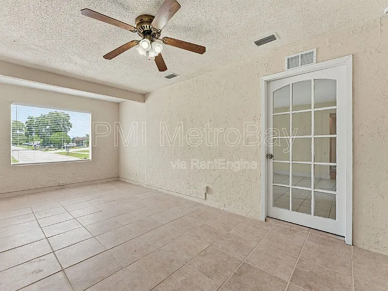 6406 Axelrod Rd — Photo 20