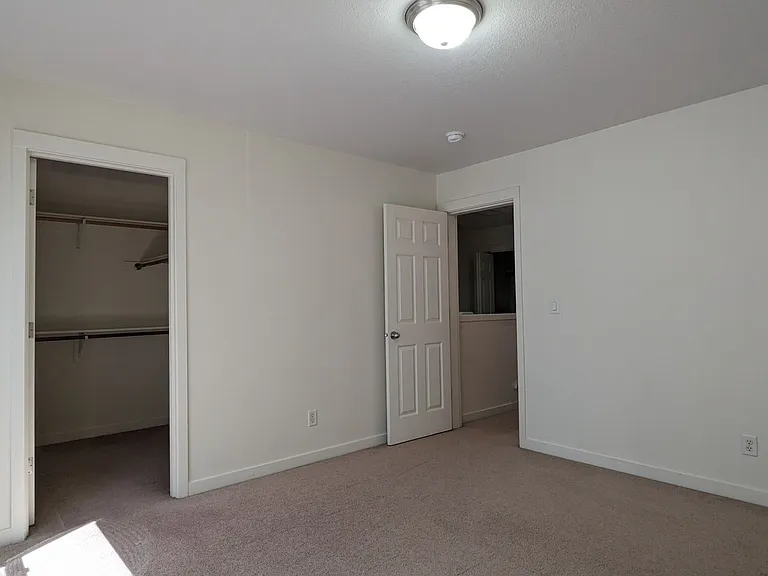 Halsey East Townhomes — Photo 90