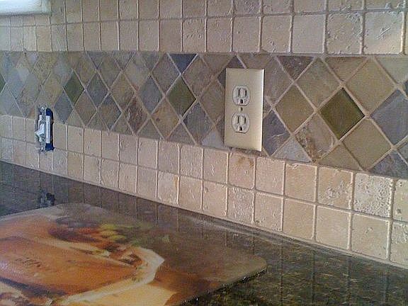 4th image of 4711 N Safford Ave