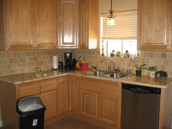 1785 5th Pl, Port Hueneme, CA 93041