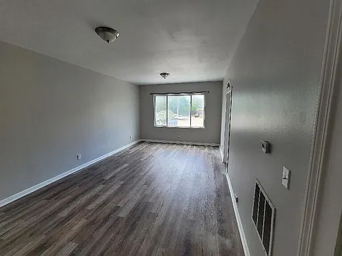 312 Perrin St Photo 1