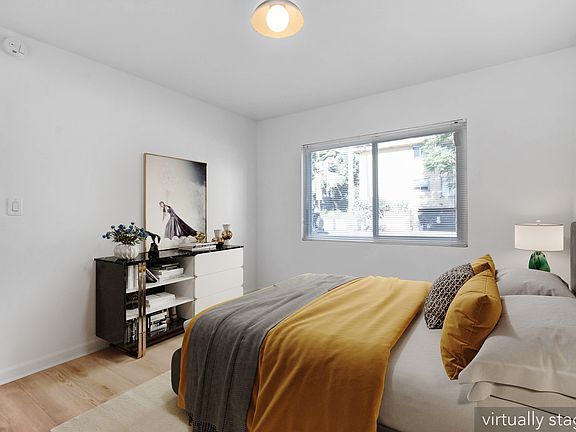 3rd image of 1545 N Laurel Ave #60462996