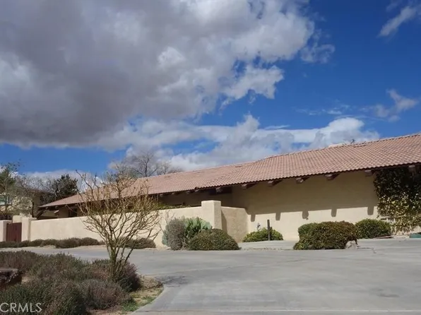 15201 Pocahantas St, Apple Valley, CA 92307